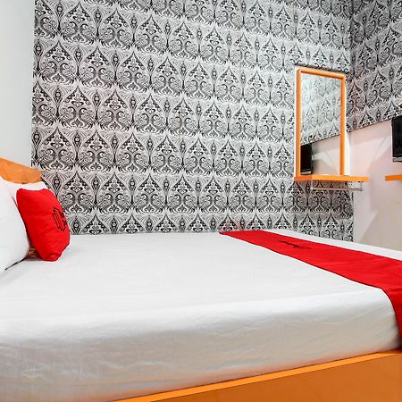 Reddoorz Near Hartono Mall Kejayan Exterior foto