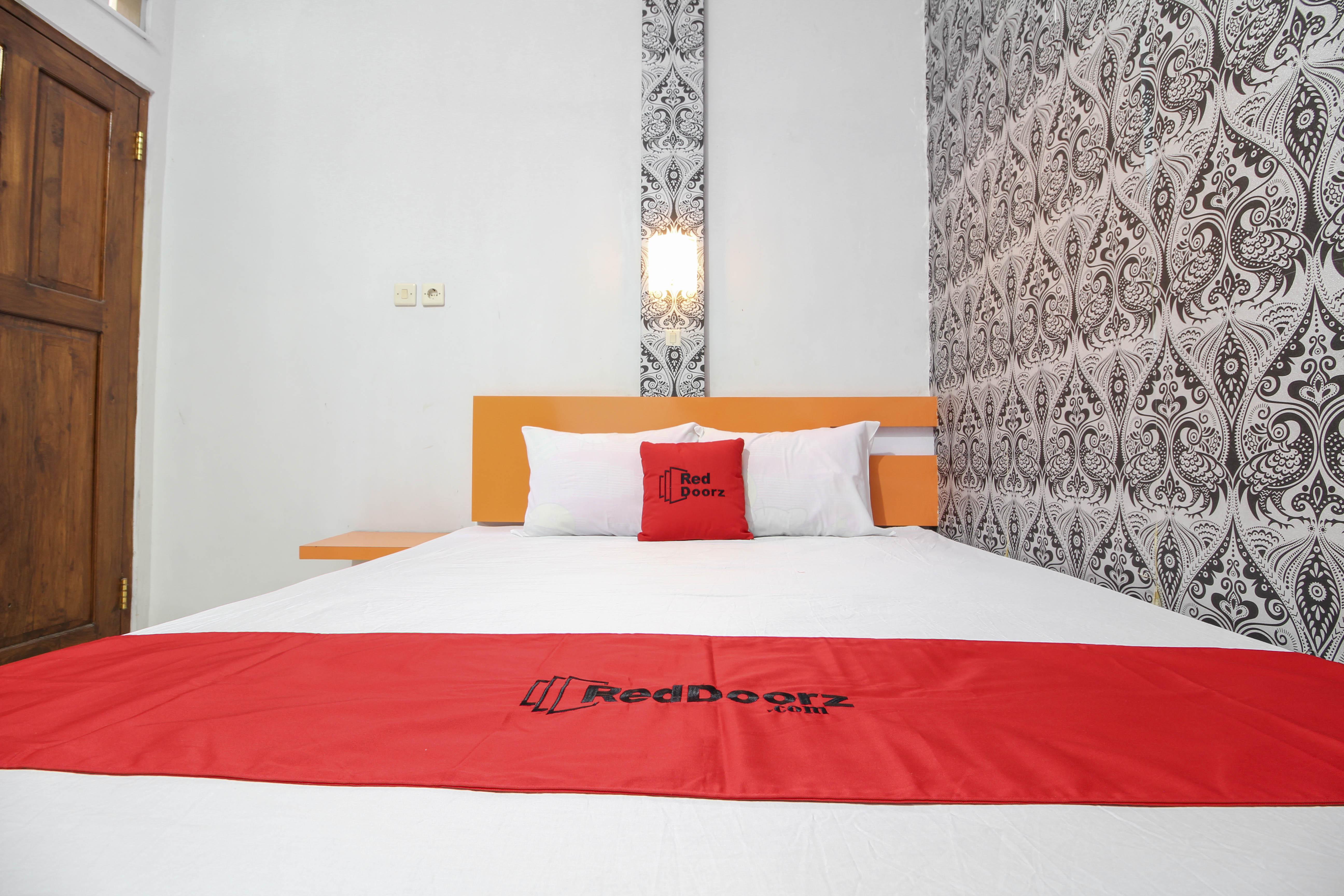 Reddoorz Near Hartono Mall Kejayan Exterior foto